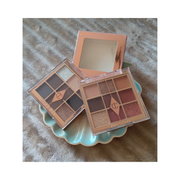 Charlotte Tilbury Palette of Beautifying Eye Trends – Limited Edition Eyeshadow Palette