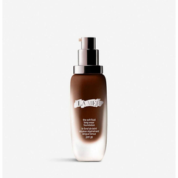 La Mer Long Wear Soft Fluid Foundation SPF 20 – Shade 410 Espresso (Deep Skin with Cool Undertone), 1 oz Hydrating Radiant Coverage